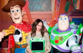 Esta fue una de las fotografías que Belinda compartió en los estudios de Pixar. FOTO: Tomada de @belindapop en Instagram. 