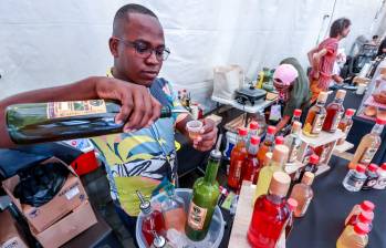 La quinta edición de A media caña, la feria de Comfama sobre bebidas tradicionales, tendrá programación durante dos días. FOTO: Manuel Saldarriaga.