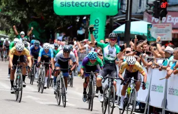 Felipe Bravo y su cerrado triunfo en a Vuelta del Porvenir. FOTO CORTESÍA FEDECICLISMO
