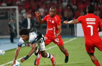 El juego entre América y Corinthians disputado en Cali, finalizó en empate a un gol. FOTO: Colprensa