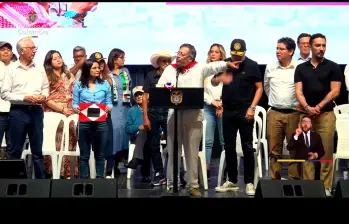 Gustavo Petro habló por casi dos horas en un evento de Gobierno en la plaza Murillo Toro de Ibagué (Tolima). FOTO: Captura de video