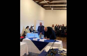 Momento de la posesión de Leopoldo Múnera como rector de la Universidad Nacional. FOTO CORTESÍA