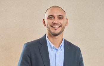 Juan Pablo Morales, director administrativo (e) de Comfenalco Antioquia, aseguró que la caja inició el proceso de desintervención, aunque continuará bajo vigilancia especial hasta restablecer plenamente su gobierno corporativo. FOTO CORTESÍA Comfenalco Antioquia