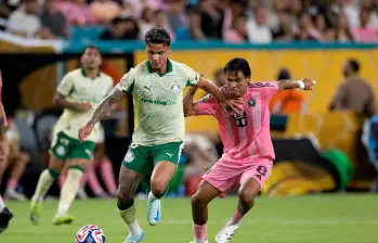 El colombiano Richard Ríos fue protagonista de una jugada polémica en el duelo entre Palmeiras y el Inter Miami, por un penal a su favor que no sancionaron. FOTO GETTY 
