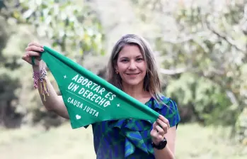 La activista colombiana Catalina Martínez es reconocida por su lucha para garantizar la interrupción voluntaria del embarazo y proteger a las niñas de maternidades forzadas en Latinoamérica. FOTO: Tomada de Instagram Catalina Martínez