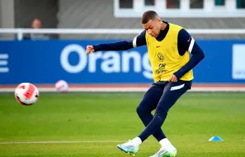 Kylian Mbappé, entre los referentes de la selección de Francia. FOTO: AFP