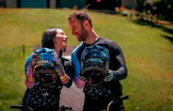 En la noche de este viernes, Mariana Pajón y su esposo, Vincent Pelluard, celebraron la llegada de su primogénito. FOTO: Cortesía.