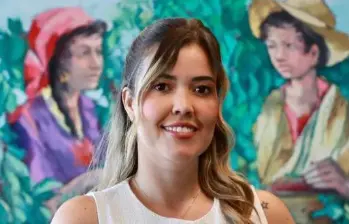 Ana María Bermúdez, directora encargada del Comité de Cafeteros de Antioquia, analiza los retos del sector, las elecciones cafeteras y el futuro de la caficultura en el departamento. FOTO Manuel Saldarriaga