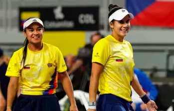 Camila Reyes y María Paulina Pérez, integrantes de la dupla colombiana que está en la Billie Jean King Cup en Croacia. FOTO: Cortesía Fedecoltenis