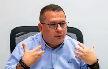 En junio del año pasado le quitaron el esquema de seguridad al secretario Carlos Arcila. FOTO: EL COLOMBIANO 