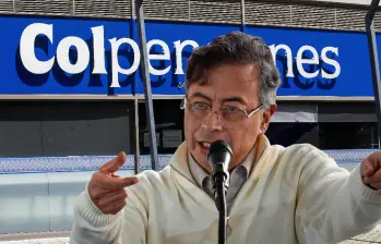 El presidente Gustavo Petro insistió que el traslado de los recursos deberá realizarse, pero afirmó que la reunión con la banca privada tendrá como objetivo definir “los plazos y las formas” en que esos ahorros serán transferidos. Foto: Colprensa y Julio Herrera