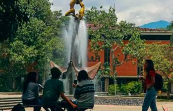 La universidad termina el año con el anuncio de que no les podrá pagar a todos sus empleados y proveedores. FOTO MANUEL SALDARRIAGA