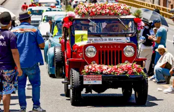Se calcula que más de un millón de personas vieron el desfile en las calles. FOTO: Manuel Saldarriaga.