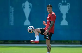Kevin Castaño podría ser titular en el medio campo de River Plate para enfrentar al Urawa japonés. FOTO: AFP