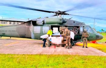 Los cadáveres fueron extraídos de la zona rural de Nuquí y llevados a Medicina Legal de Quibdó, en Chocó. FOTO: CORTESÍA FF.MM.
