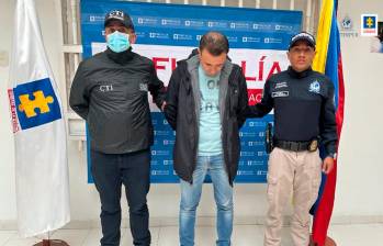 El mayor Andrés Felipe Montoya Navarro, detenido en el operativo por el CTI. FOTO: CORTESÍA FISCALÍA