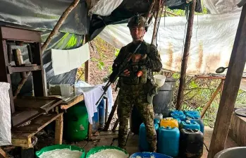 Una tonelada de coca por mes podía producir laboratorio desmantelado en el Oriente antioqueño