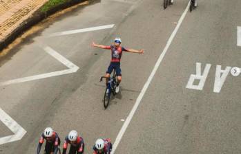 David Rodas festejó en el Alto de la Línea. FOTO INSTAGRAM davidrodasaguirre.8