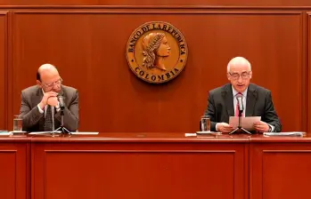 Contrario a lo ocurrido hace un mes, el ministro de Hacienda, Germán Ávila, no se retiró de la reunión de junta directiva del Banco de la República. FOTO tomada de X