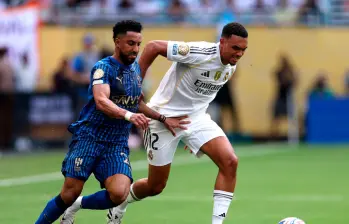 Trent Alexander-Arnold (derecha) hizo su debut oficial con la camiseta del Real Madrid. FOTO: GETTY