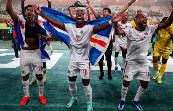 Los jugadores de Cabo Verde y su alegría tras clasificar al Mundial-2026. FOTO GETTY