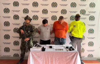 Capturados alias Aldemar y alias Libardo, presuntos miembros del Clan del Golfo. FOTO: CORTESÍA