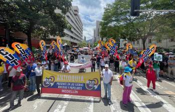 Marchas por el Día del Trabajo en Medellín. Foto: Manuel Saldarriaga - EL COLOMBIANO