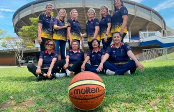 La Selección Colombia femenina de baloncesto que participó en el Mundial de 1975 se volvió a reunir en Cali, para celebrar las Bodas de Oro de la primera participación nacional en la cita orbital. FOTO CORTESÍA 
