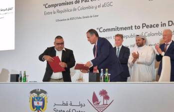 Los delegados del Clan del Golfo y el Gobierno ya tuvieron dos ruedas de conversaciones en Doha, Catar. FOTO: CORTESÍA PRESIDENCIA.