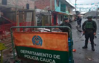 El atentado dejó 19 personas heridas y destruyó la estación de Policía que había sido atacada en mayo del año pasado. FOTO CORTESÍA HOY Noticias