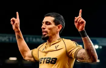 El colombiano Daniel Muñoz celebra el tanto de la victoria del Crystal Palace en la Premier League. FOTO TOMADA X@CPFC