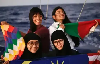 Dos colombianas a bordo de la flotilla humanitaria Global Sumud (GSF) se encuentran bajo custodia de las autoridades de Israel. FOTO: Tomada de redes sociales Manuela Bedoya y Luna Valentina Barreto