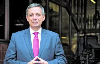El economista Miguel Gómez Martínez será quien manejará las finanzas del gobierno de De la Espriella. FOTO: Bloomberg.