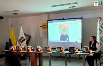 El acto simbólico ocurrió en el auditorio de Medicina Legal en Villavicencio (Meta). FOTO CORTESÍA 