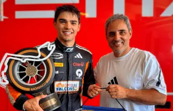 Sebas y Juan Pablo. El hijo también deja huella en el automovilismo como su padre. FOTO CORTESÍA FCC