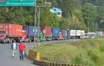 Gremios empresariales cuestionan el nuevo cobro de $4.235 por tonelada de carga en Buenaventura y advierten que podría generar sobrecostos de $84.000 millones al año. FOTO Colprensa