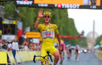 Tadej Pogacar, de 27 años, viene de ser la gran figura de Tour de Francia. Logró su quinto título y triunfó en cinco etapas. FOTO: X-UAE
