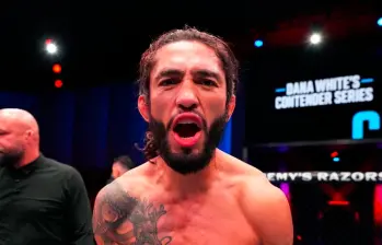 Javier Reyes festejando su elección para la UFC. FOTO CORTESÍA UFC