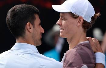 Djokovic y Sinner, dos de los mejores tenistas en el circuito mundial de este deporte. FOTO AFP