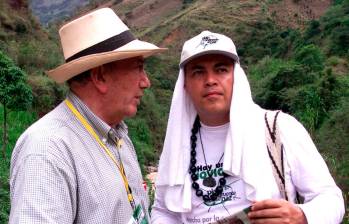 Gilberto Echeverri y Guillermo Gaviria (derecha), secuestrados y asesinados por las FARC. FOTO: ARCHIVO.