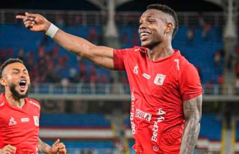 Jean Pestaña celebra el gol con el que América empató 1-1 con Racing en el Pascual Guerrero y avanzó a los octavos de final de la Copa Sudamericana. FOTO TOMADA X@AmericadeCali