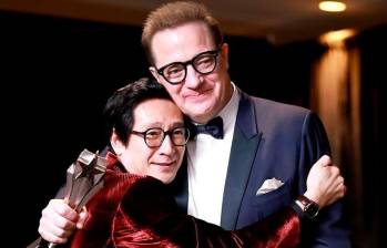 Ke Huy Quan y Brendan Fraser ganaron el año pasado el premio de la crítica. FOTO Colprensa