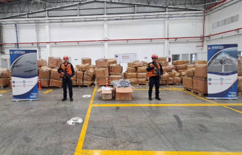 El hallazgo ocurre en medio de un creciente debate nacional sobre redes de contrabando y lavado de activos en el sector textil. Foto: X del ministro de Defensa, Pedro Sanchez (@PedroSanchezCol)