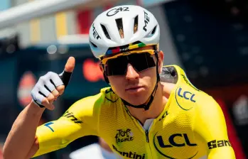 Tadej Pogacar logró su segundo triunfo en el actual Tour y la 24 en la historia de la carrera francesa. FOTO: X-TOUR DE FRANCIA