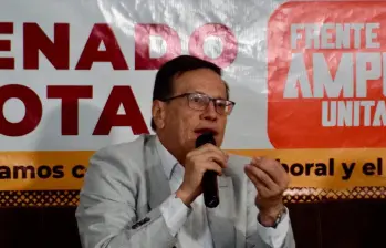 Fabio Arias, presidente de la CUT y representante de los trabajadores en la mesa de concertación salarial, lanzó su campaña al Congreso. FOTO: Tomada de X