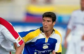 Diego Serna, exdelantero de Nacional, Medellín y figura de la MLS, enfrenta un proceso judicial en Estados Unidos tras ser arrestado en Miami por un presunto caso de tráfico de opioides. FOTO GETTY