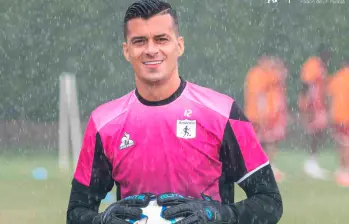 Jorge Iván Soto Botero, arquero del América, tiene 31 años y mide 1.87 metros de estatura. FOTO TOMADA X @AmericadeCali