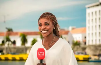 De las pistas al salto de la televisión. Caterine Ibargüen afronta con disciplina su faceta como presentadora del Canal RCN, una ventana que ahora utiliza para visibilizar las denuncias de los atletas colombianos. FOTO Cortesía RCNTV. 