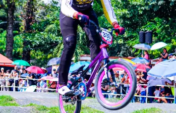 Tras reunir recursos, patrocinadores y resultados deportivos, el vallecaucano José Alejandro Burbano enfrenta ahora el obstáculo más inesperado: obtener la visa que le permita competir por Colombia en el Mundial de BMX en Brisbane. FOTO INSTAGRAM BURBANO