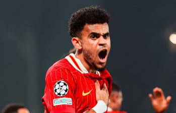 Luis Díaz celebrando en el triunfo del Liverpool sobre el Bayer Leverkusen. FOTO @LFC